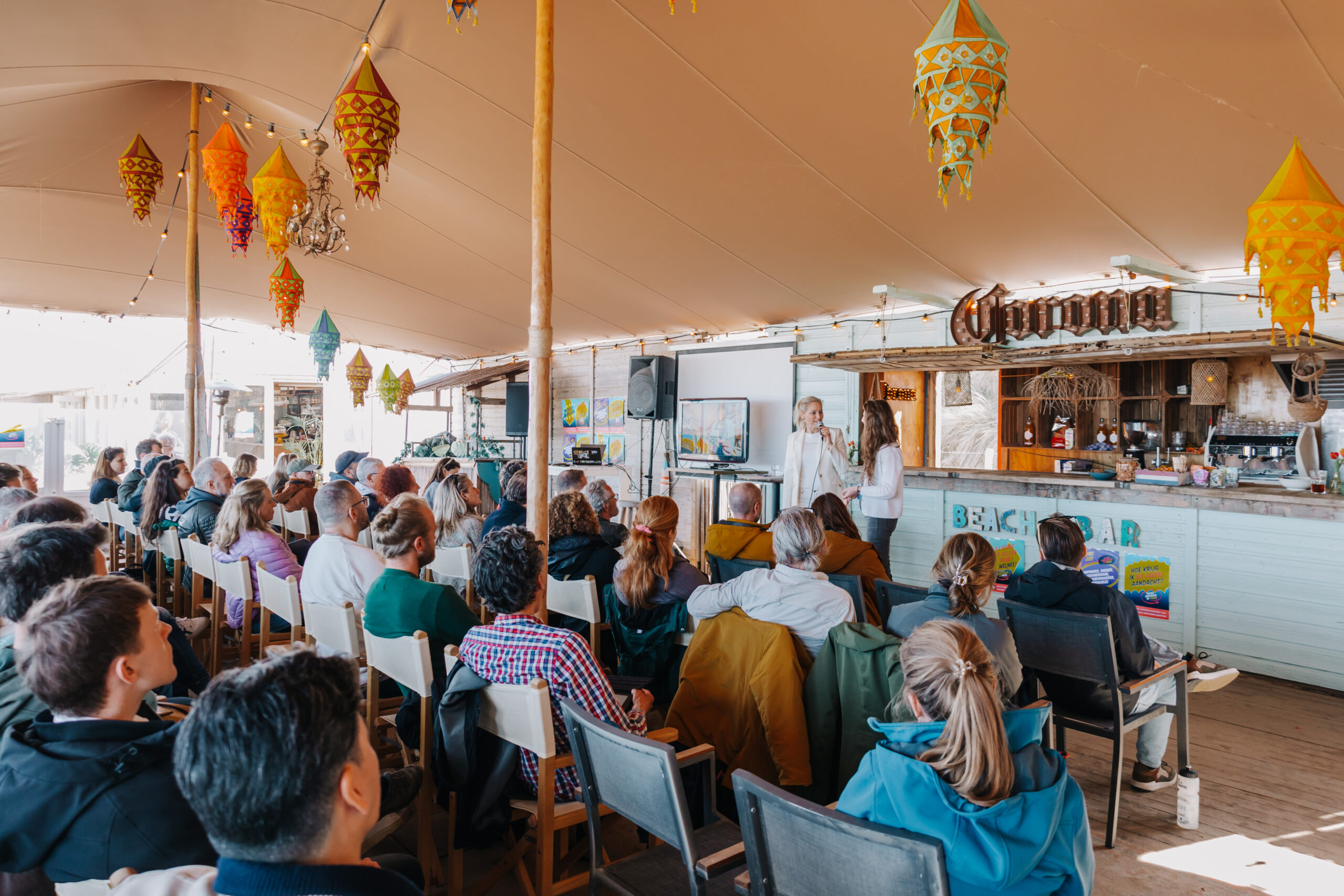 Duurzaamheid congres bij bodhi beach op het Zandvoortse strand