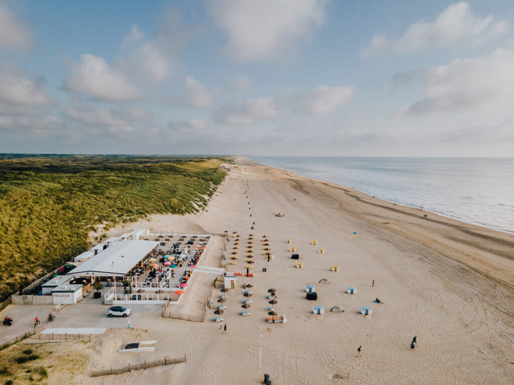 Strandpaviljoen op het strand van Zandvoort